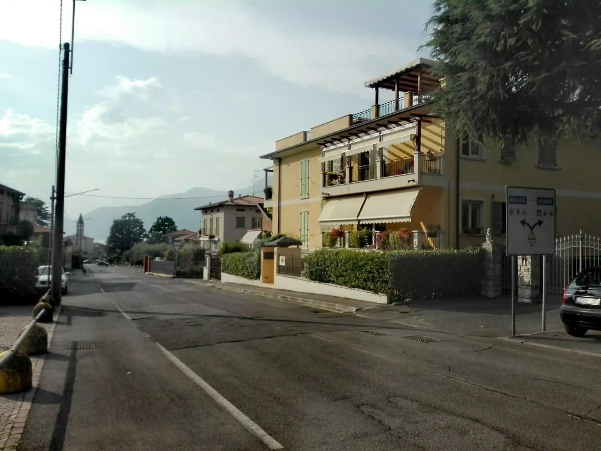 Couette-café B&B Day By Day Iseo